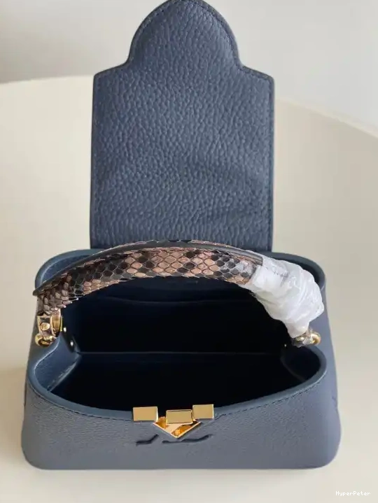 VUITTON LOUIS MINI CAPUCINES 0528